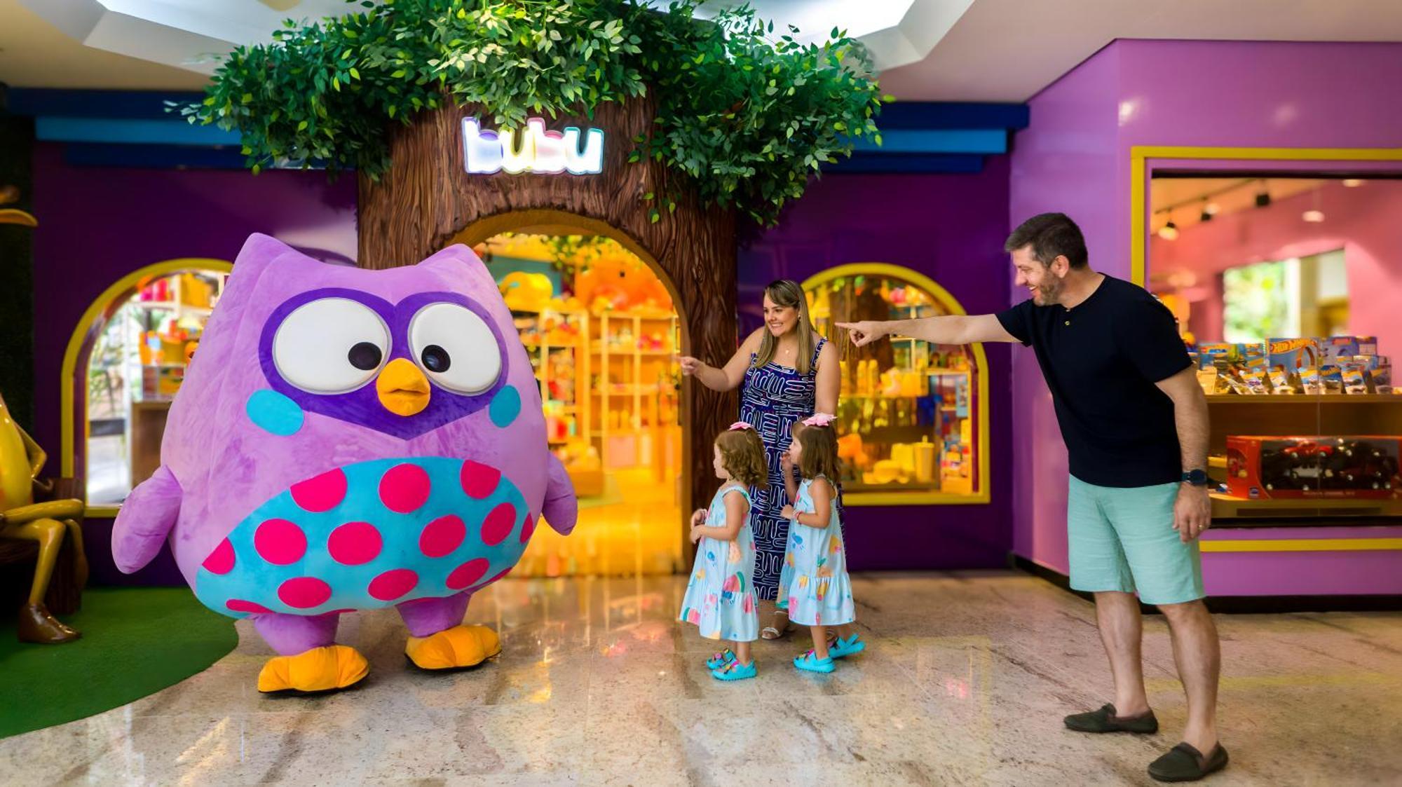 Blue Tree Thermas De Lins Resort Luaran gambar The Owl mascot