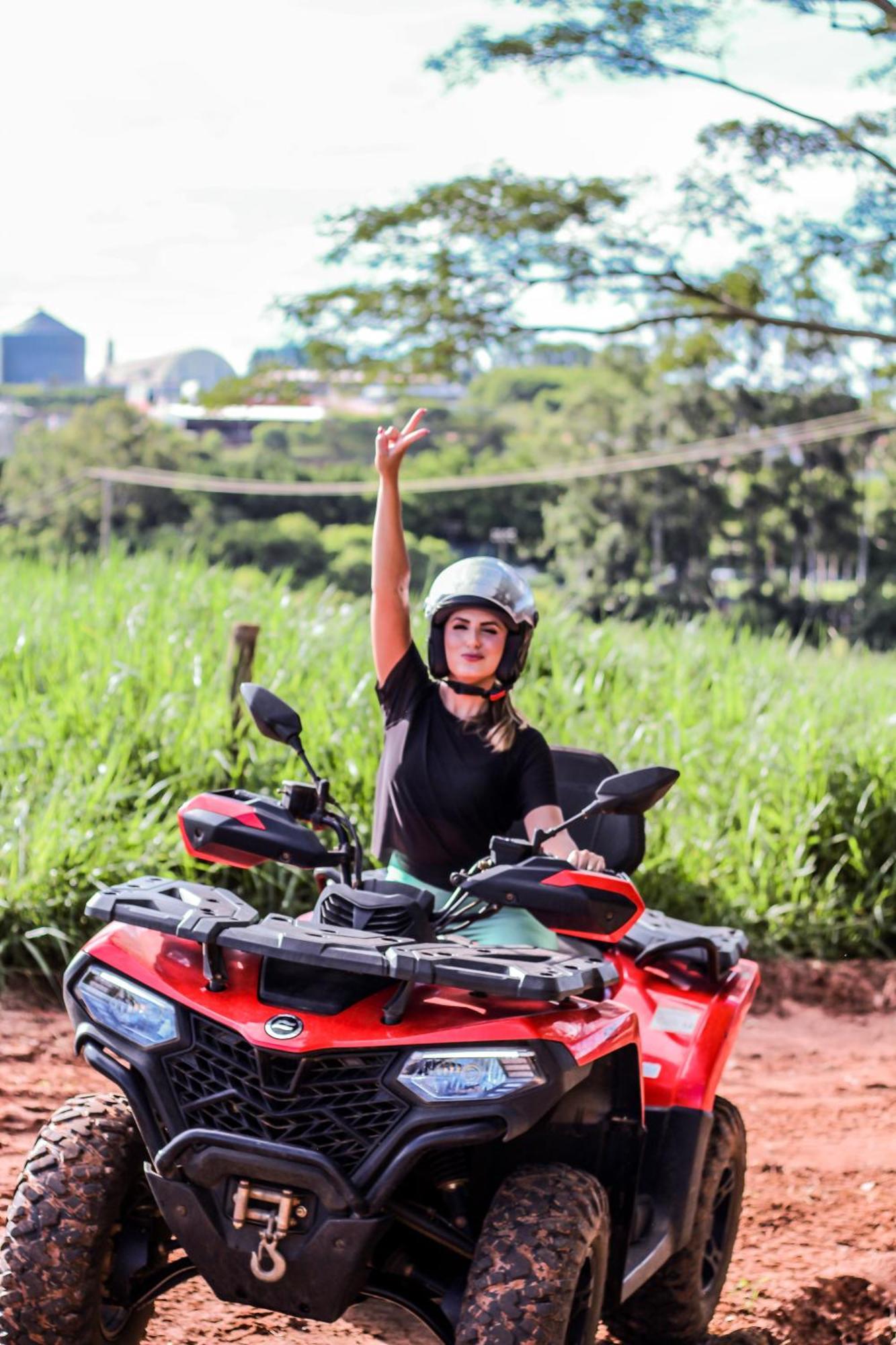 Blue Tree Thermas De Lins Resort Luaran gambar A woman on a quad bike